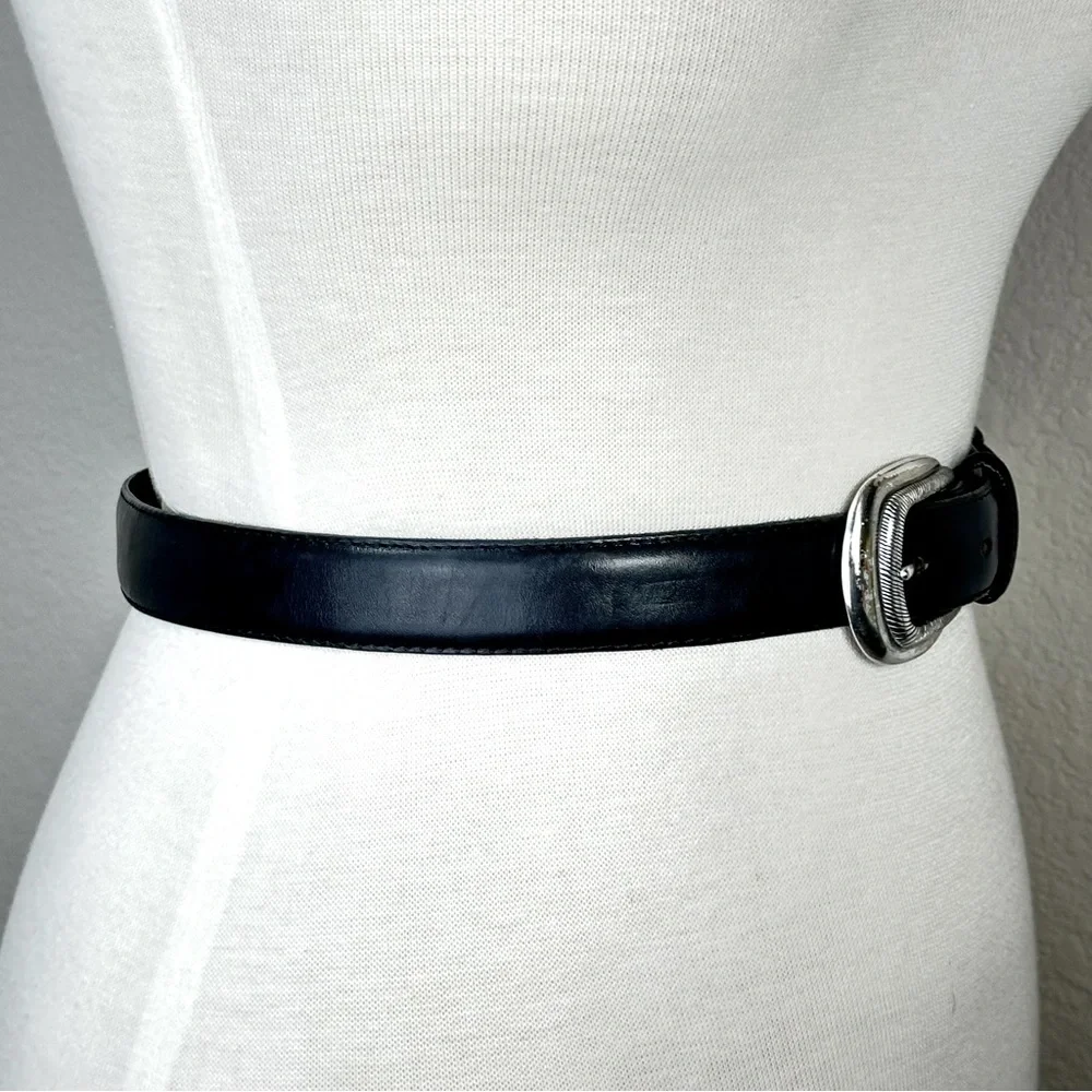 Talbots Vintage 1994 Leather Belt Silver Decorative Buckle Sz Medium‎